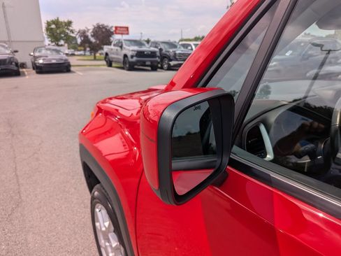 Used 2021 Jeep Renegade Latitude w/ Sun & Sound Group AWD/4WD image 42