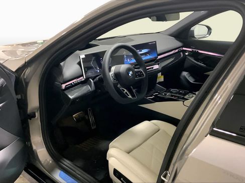 New 2027 BMW 530i xDrive AWD/4WD image 8