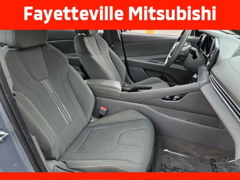 Used 2023 Hyundai Elantra SEL FWD image 19
