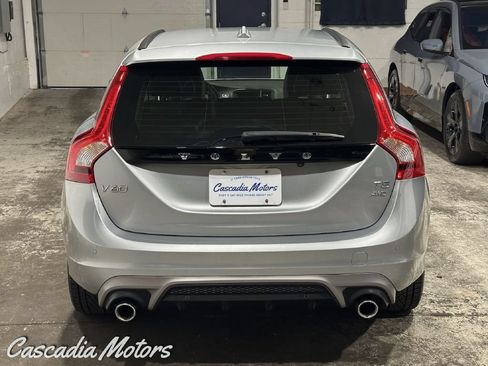 Used 2018 Volvo V60 T5 Dynamic w/ Vision Package AWD/4WD image 7