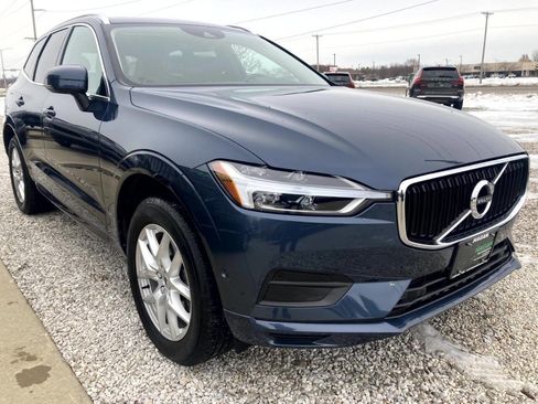 Used 2019 Volvo XC60 T5 Momentum w/ Premium Package image 4