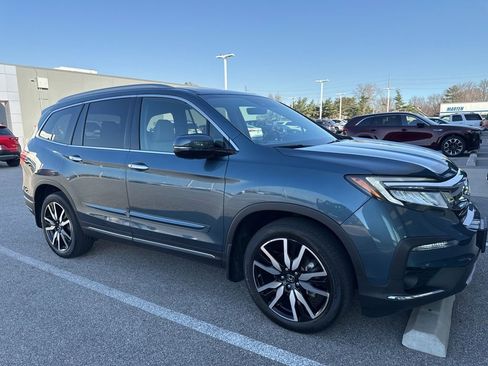 Used 2019 Honda Pilot Touring image 1