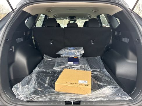 New 2026 Hyundai Tucson SE image 18