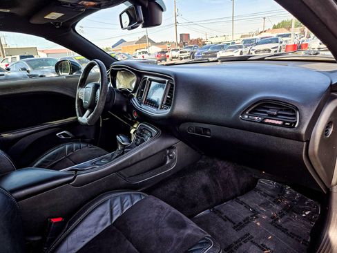 Used 2018 Dodge Challenger SRT Demon RWD image 12
