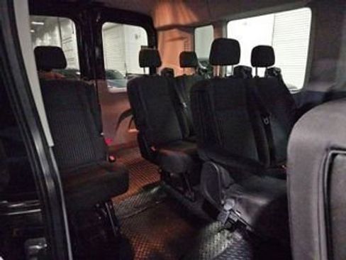 Used 2018 Ford Transit 350 XLT RWD image 10