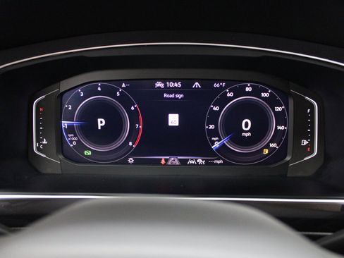 Used 2024 Volkswagen Tiguan SEL R-Line image 39