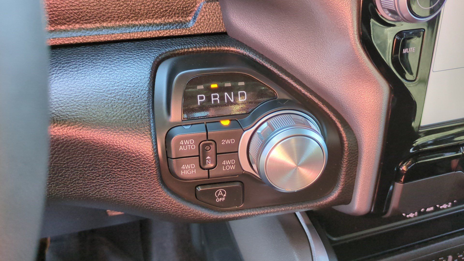 Used 2025 RAM 1500 Laramie w/ Sport Appearance Package AWD/4WD image 26