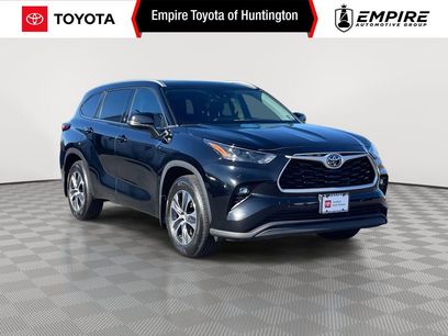 Used 2022 Toyota Highlander XLE
