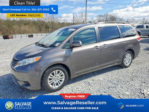 Used 2013 Toyota Sienna XLE w/ Premium Pkg image 1