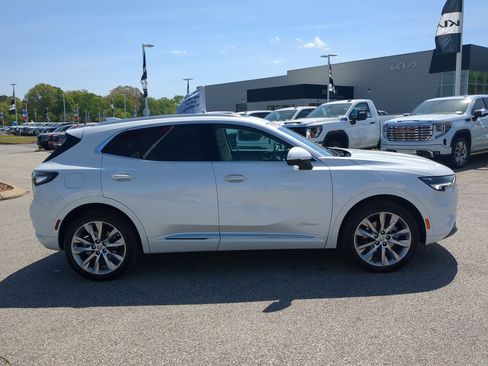 Used 2023 Buick Envision Avenir image 10