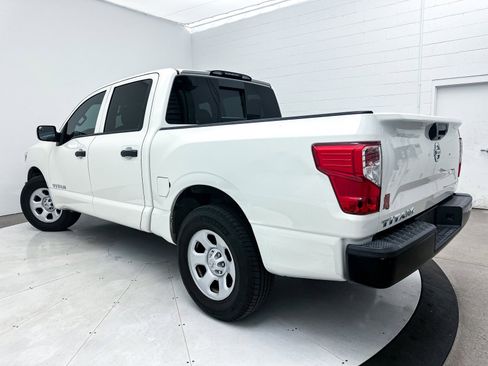 Used 2019 Nissan Titan S image 8