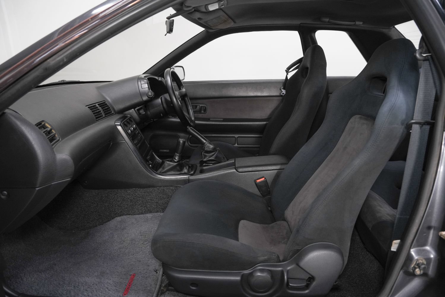 Used 1990 Nissan GT-R image 37
