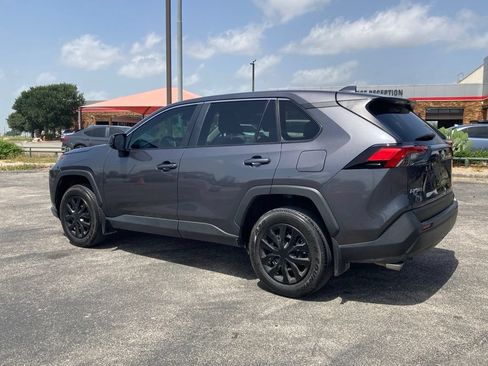 Used 2024 Toyota RAV4 LE FWD image 7