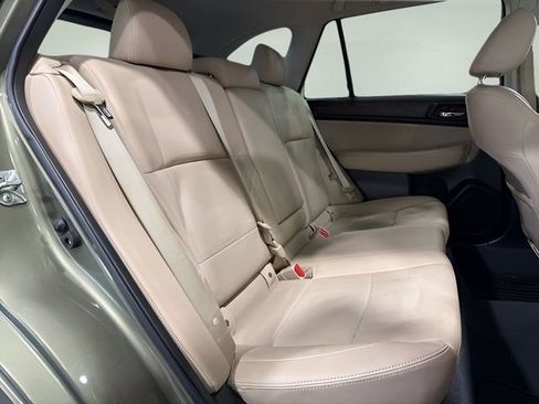 Used 2017 Subaru Outback 2.5i Limited image 34