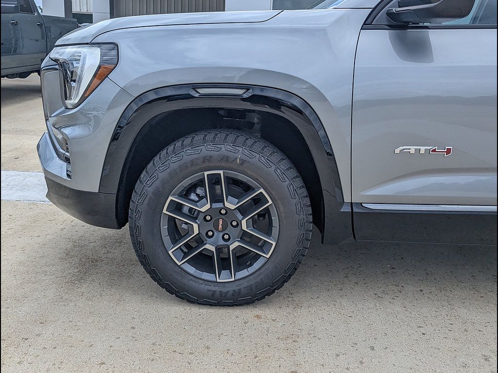 New 2027 GMC Terrain AT4 w/ LPO, Floor Liner Package AWD/4WD image 10