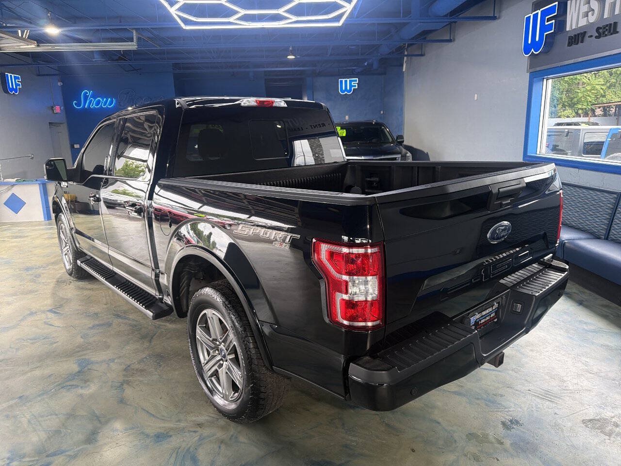 Used 2020 Ford F150 XLT w/ Equipment Group 302A Luxury AWD/4WD image 12