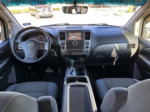 Used 2011 Nissan Armada SV image 22