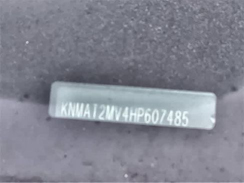 Used 2017 Nissan Rogue S image 22