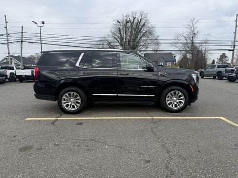 Certified 2025 GMC Yukon Denali image 2