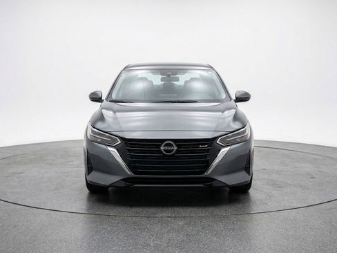 Used 2025 Nissan Sentra SV FWD image 2
