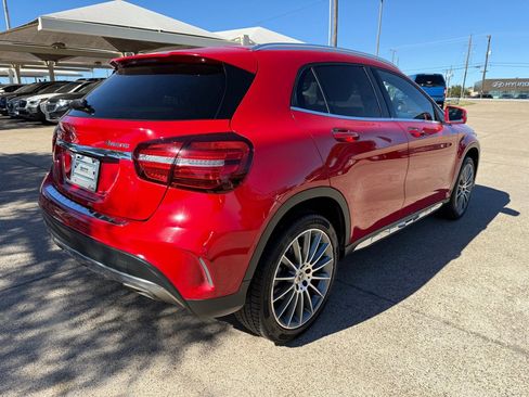 Used 2020 Mercedes-Benz GLA 250 4MATIC w/ AMG Line Exterior image 7