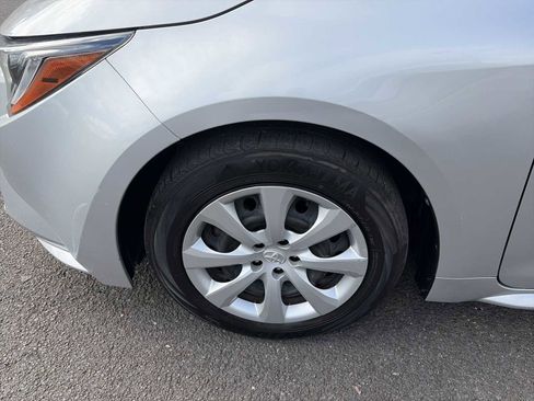 Used 2023 Toyota Corolla LE image 18