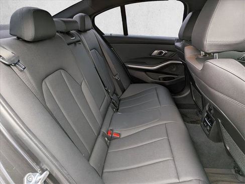Used 2020 BMW 330i Sedan image 18