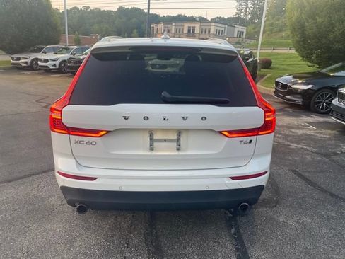 Used 2019 Volvo XC60 T6 Momentum w/ Multimedia Package AWD/4WD image 6