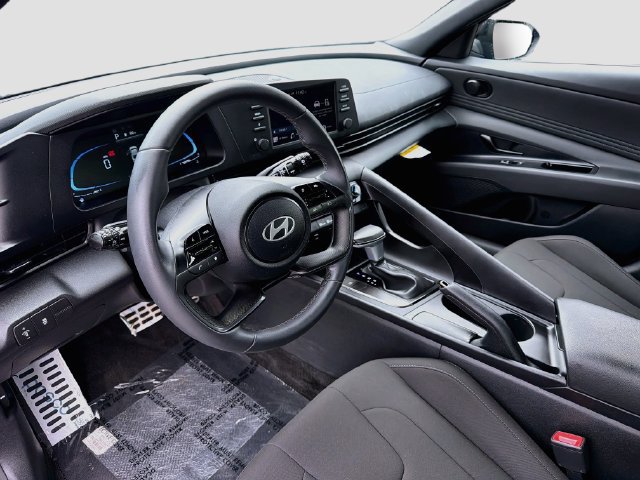 Certified 2026 Hyundai Elantra Sport FWD image 9