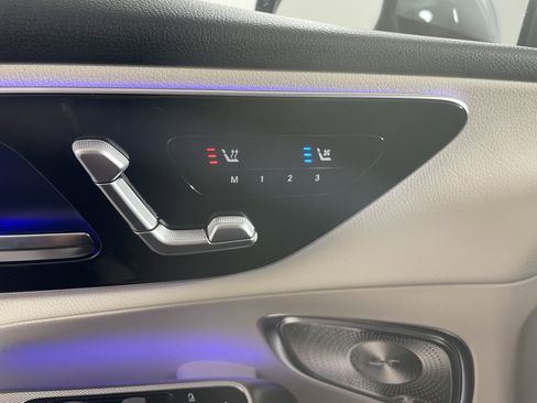 New 2026 Mercedes-Benz GLC 300 image 21