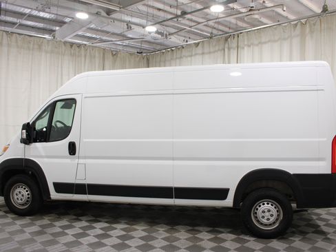 Used 2025 RAM ProMaster 2500 w/ Convenience Group FWD image 26