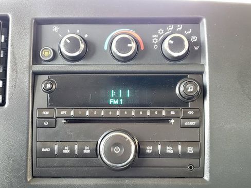 Used 2009 GMC Savana 3500 Extended Passenger w/ LT Preferred Equipment Group image 22