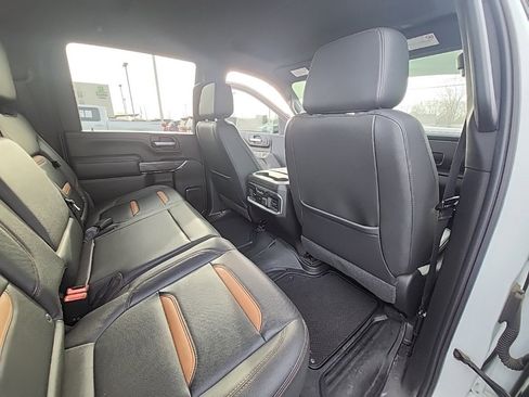 Used 2023 GMC Sierra 2500 AT4 w/ AT4 Preferred Package image 19