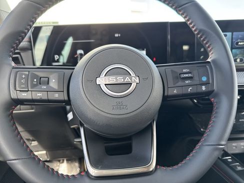 New 2025 Nissan Kicks SR image 15