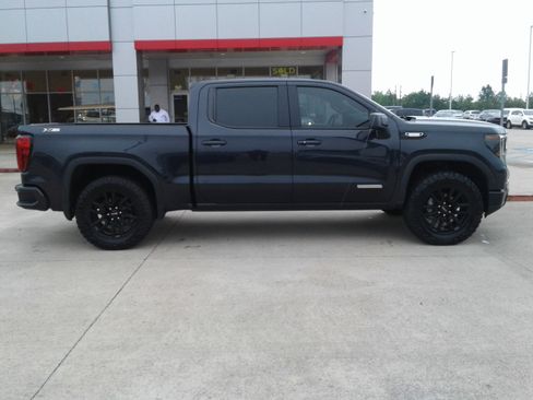 Used 2022 GMC Sierra 1500 Elevation AWD/4WD image 8