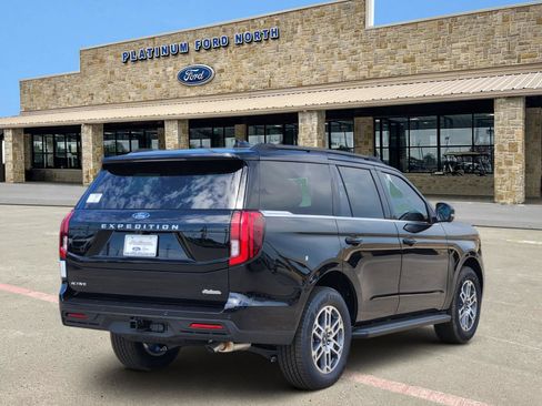 New 2026 Ford Expedition Active RWD image 5