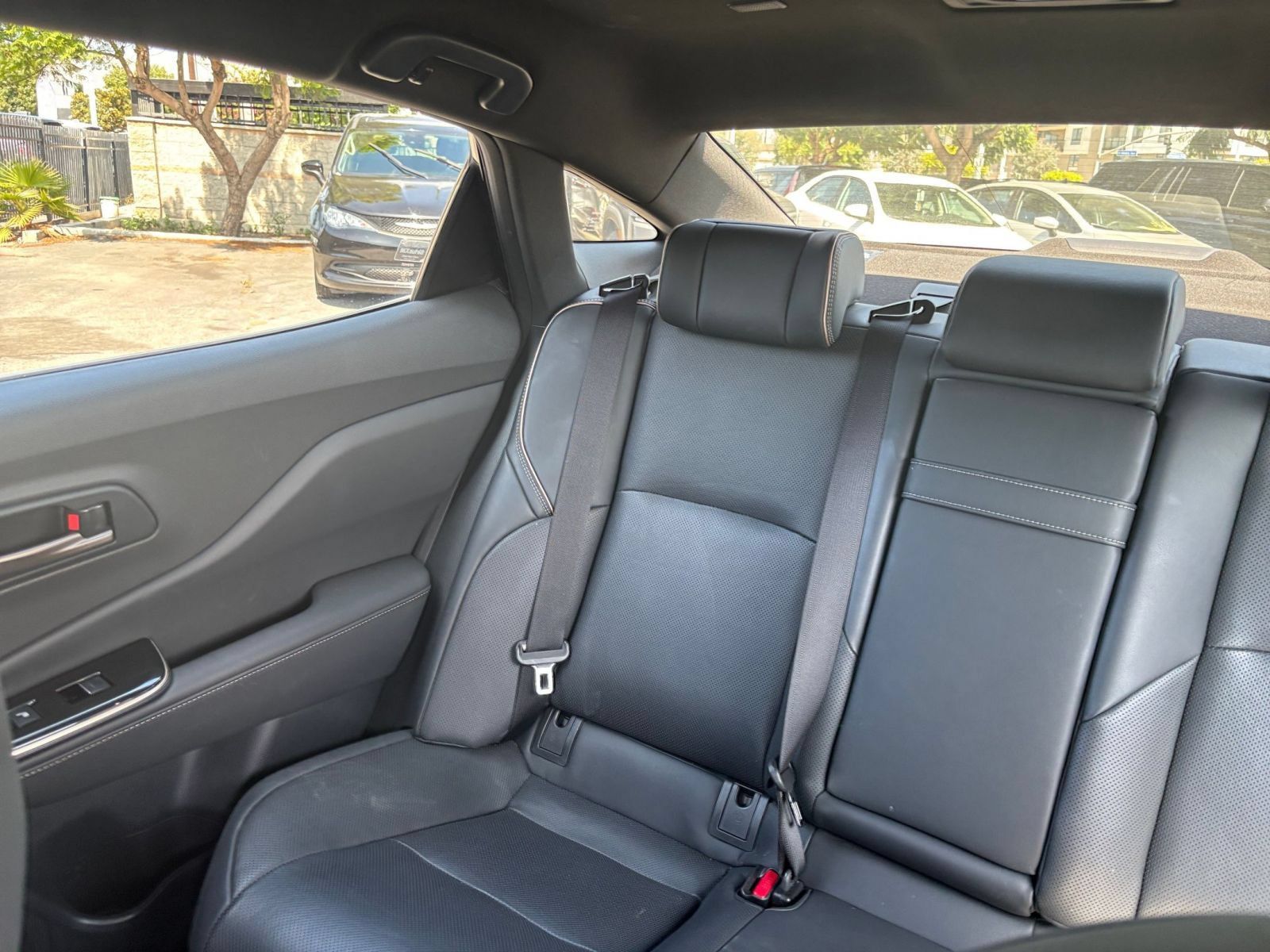Used 2025 Toyota Crown AWD/4WD image 38