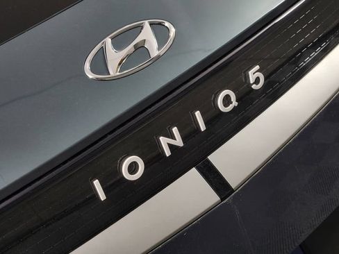 Certified 2024 Hyundai Ioniq 5 SEL AWD/4WD image 9