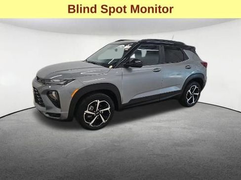 Used 2023 Chevrolet TrailBlazer RS w/ Technology Package AWD/4WD image 4