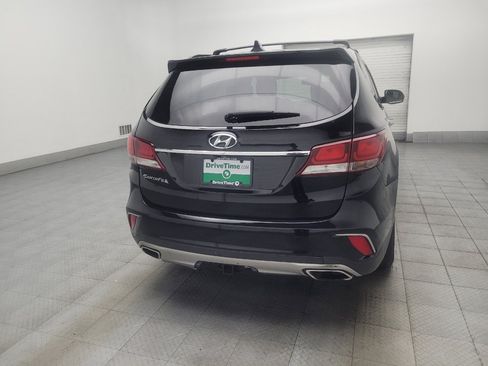 Used 2018 Hyundai Santa Fe SE FWD image 7