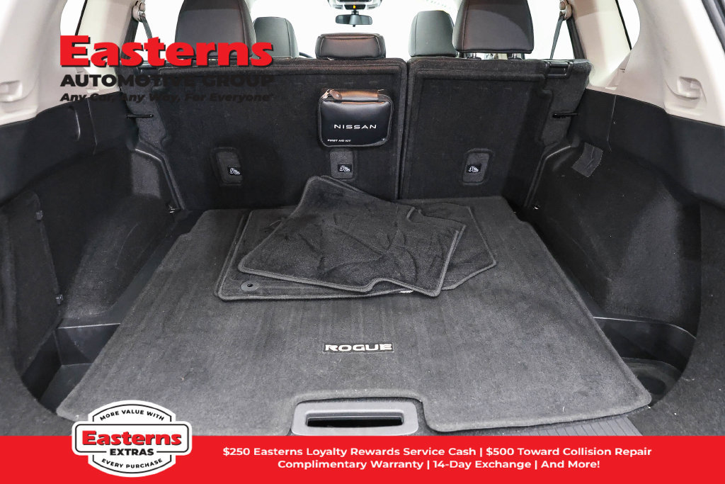 Used 2023 Nissan Rogue SV w/ SV Premium B Package AWD/4WD image 10