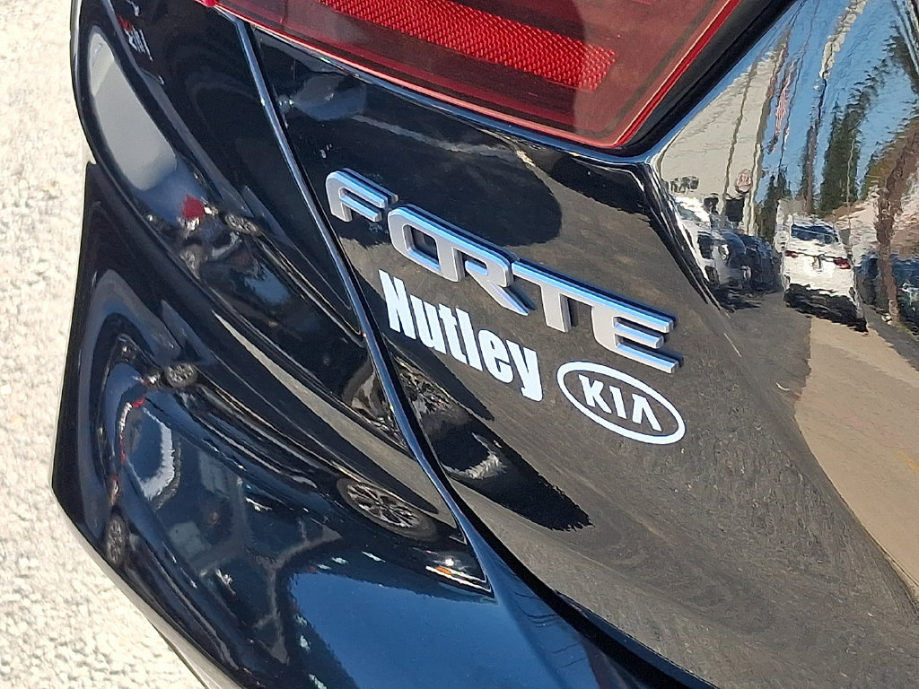 Used 2023 Kia Forte GT-Line w/ GT-Line Premium Package FWD image 30