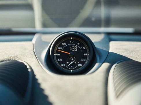 Used 2025 Porsche 718 Cayman GT4 RS w/ Weissach Package image 63