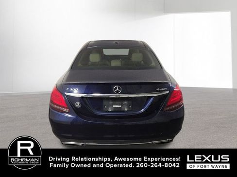Used 2019 Mercedes-Benz C 300 4MATIC Sedan image 7