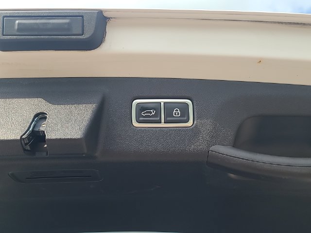 Used 2022 Kia Sorento SX AWD/4WD image 38