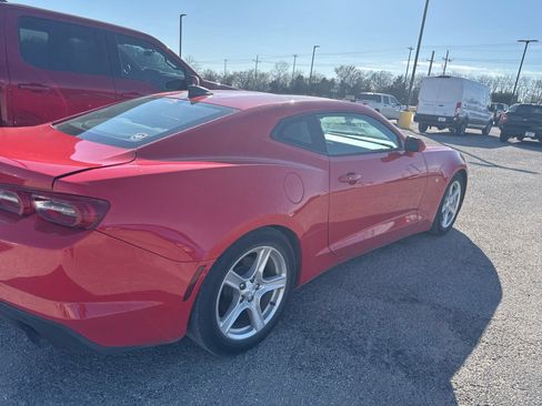 Used 2021 Chevrolet Camaro LT RWD image 6