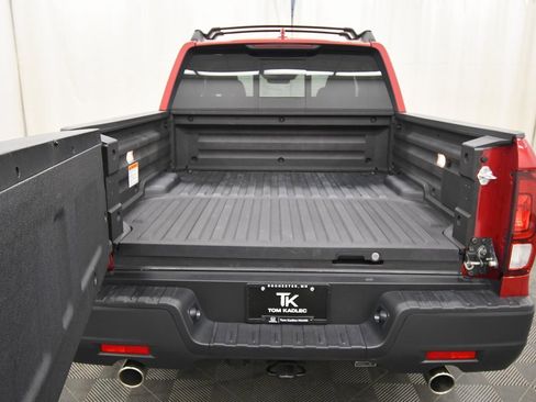 Certified 2025 Honda Ridgeline RTL image 8