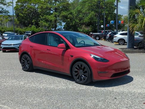 Used 2022 Tesla Model Y Performance AWD/4WD image 9