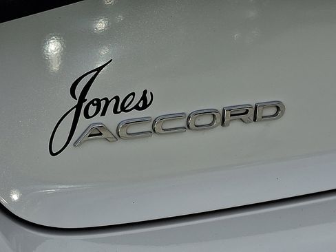 Certified 2023 Honda Accord LX image 29