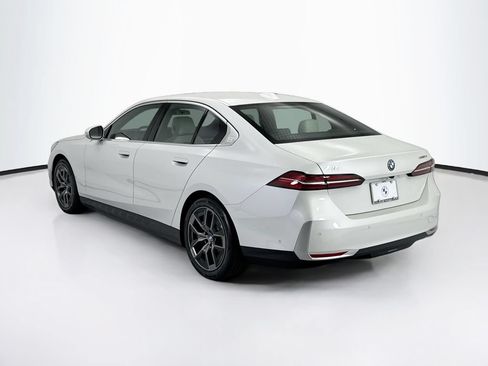 Used 2026 BMW i5 eDrive40 RWD image 7